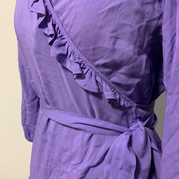 Shirt - Picture 2 of 6